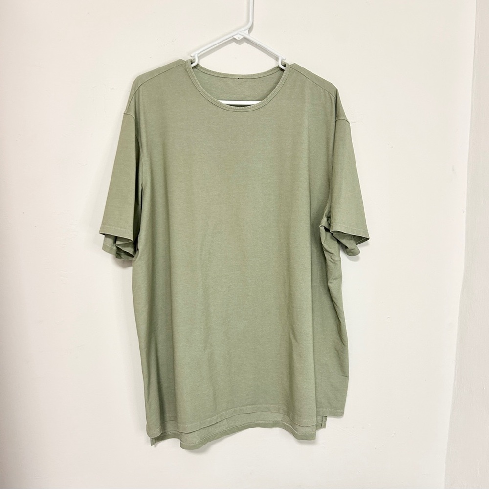 Lululemon men’s commission short sleeve knit t shirt